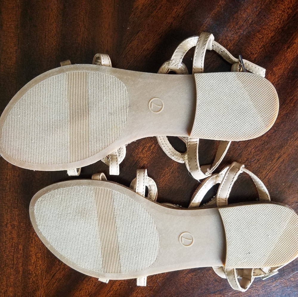 Mossimo Rhinestone flat sandals‎ - Picture 4 of 6